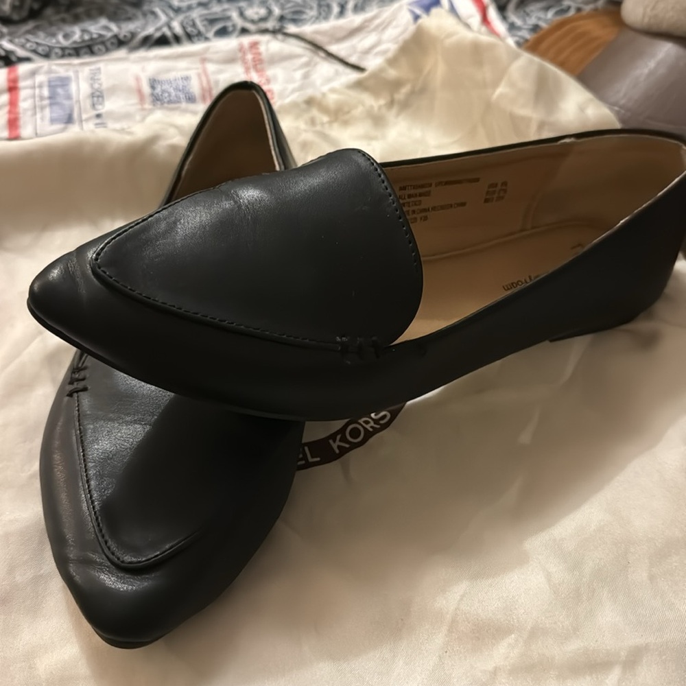 black flat - Picture 3 of 7